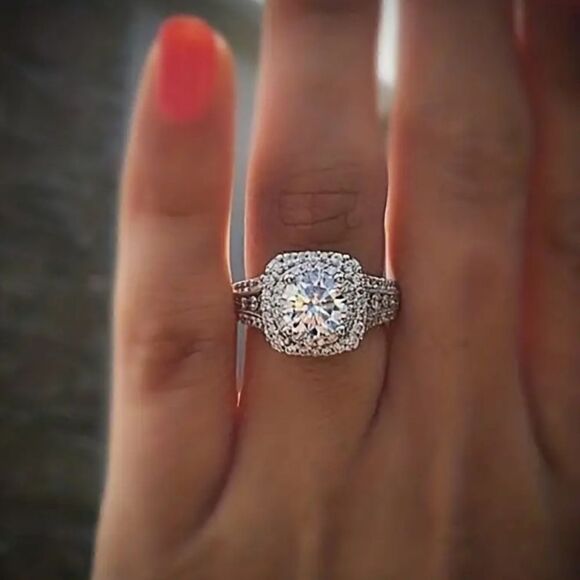 Elegant Classy Ring Square Halo Design Paved Full Shiny Zircon Silver Tone Ring - Picture 6 of 8